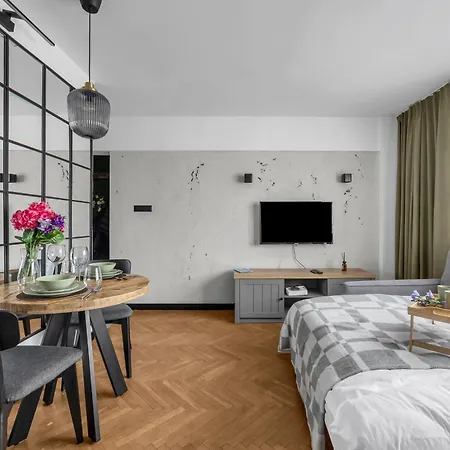 Lejlighed Wola - Location, Bus&trams Nearby - By Rentujemy *