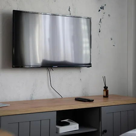 Apartment Wola - Location, Bus&trams Nearby - By Rentujemy *